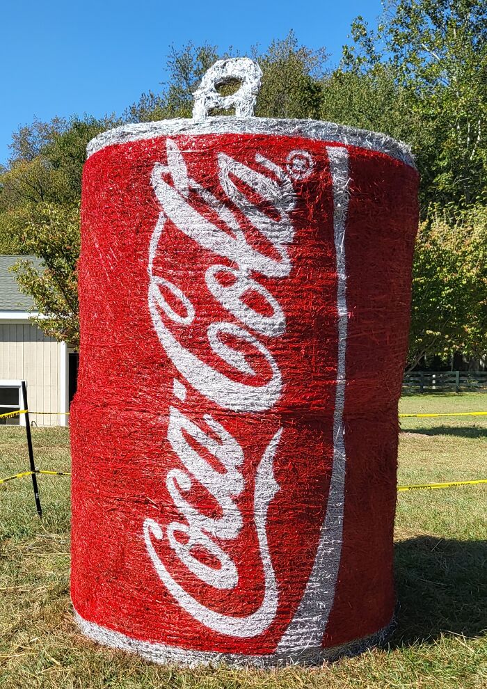 Jean Marie Smith esculturs heno cocacola