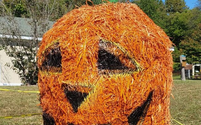 Jean Marie Smith esculturs heno halloween