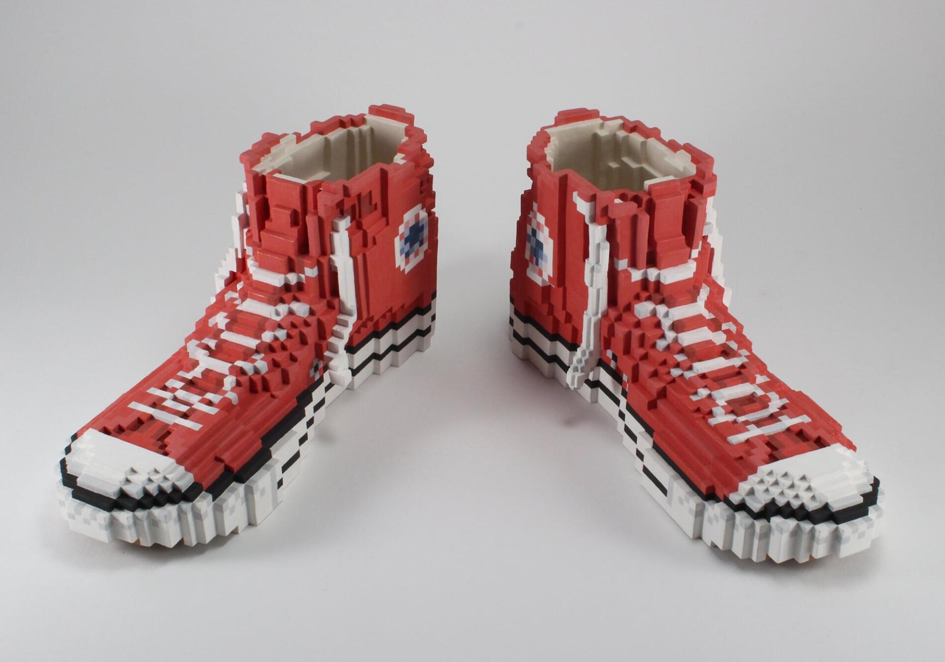 Toshiya Masud escultura pixelada comnverse