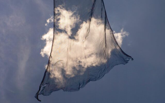 eric kogan nubes red